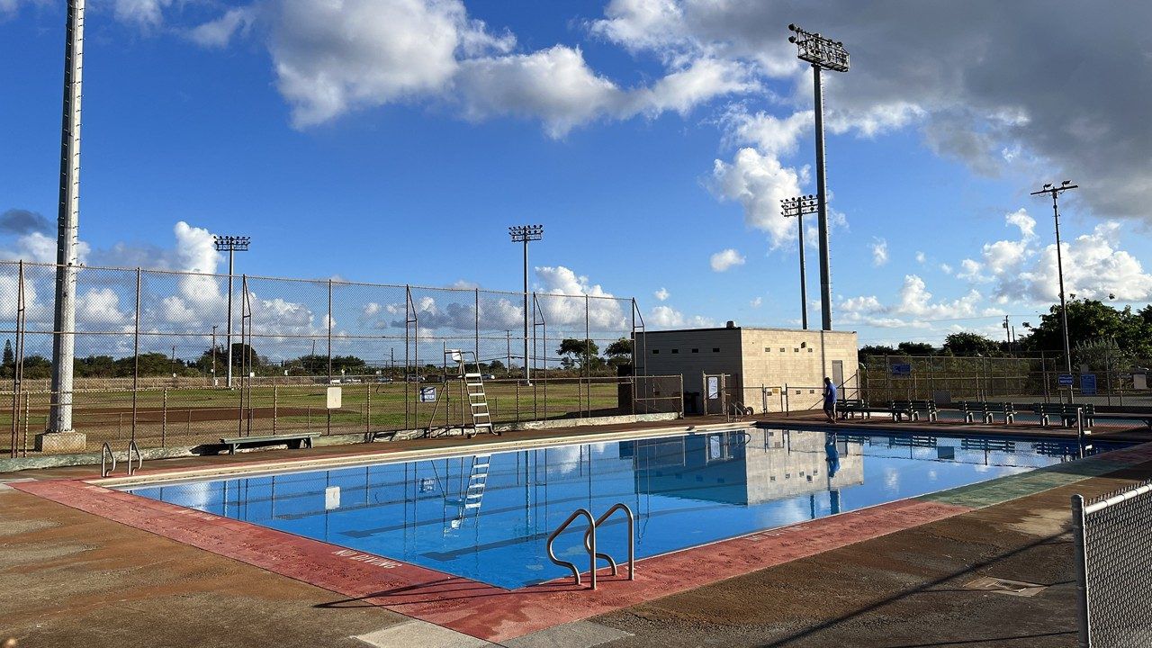 City Replaces Light Poles At The Waialua District Park Pool