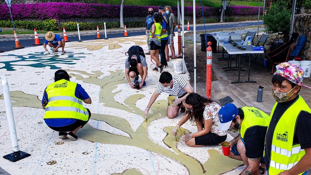 The “Limu Art Project”, created in 2020, meant to create safer crossing and turns for pedestrians and drivers in Ewa Beach. (Photo courtesy of the City and County of Honolulu)