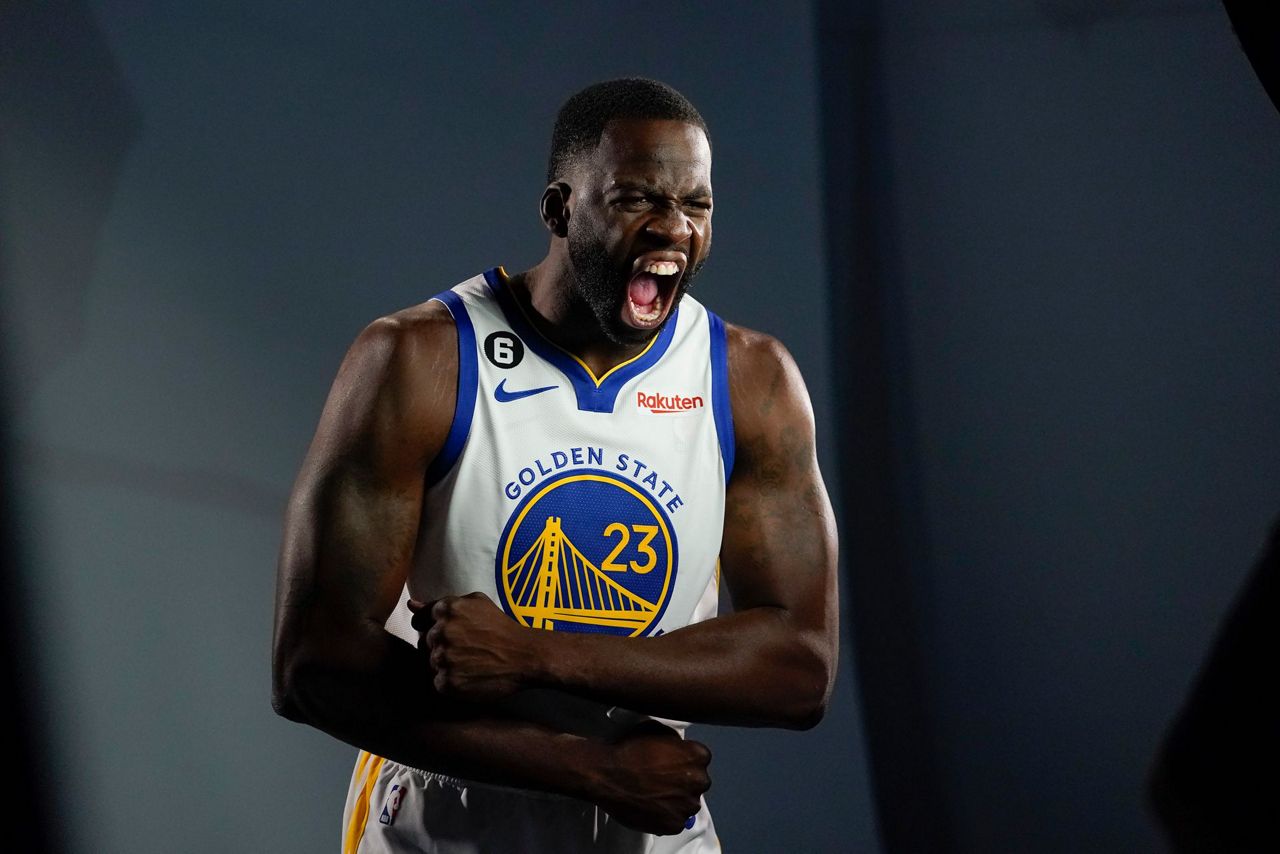 Draymond Green fights Jordan Poole in Golden State Warriors practice 