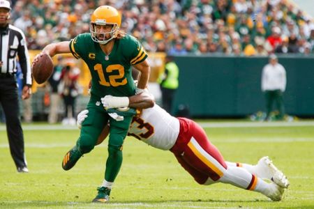 Packers win sixth straight, 24-10 over Washington