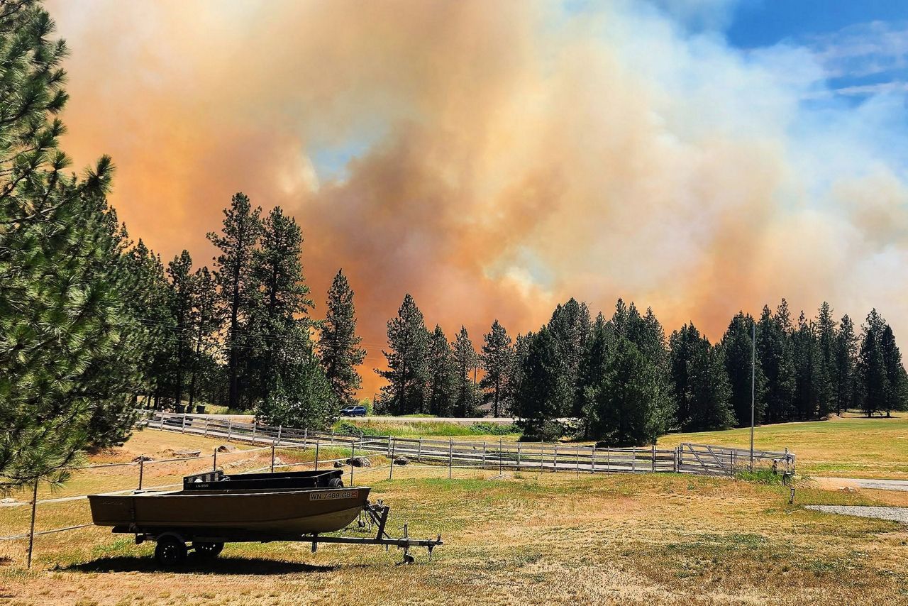 Eastern Washington wildfire forces evacuations and destroys homes