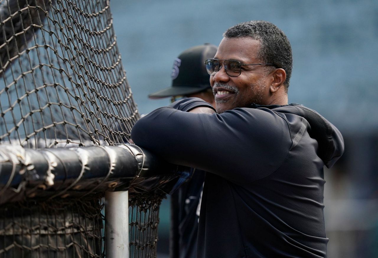 New York Yankees News: Coaching staff under fire after dismal year