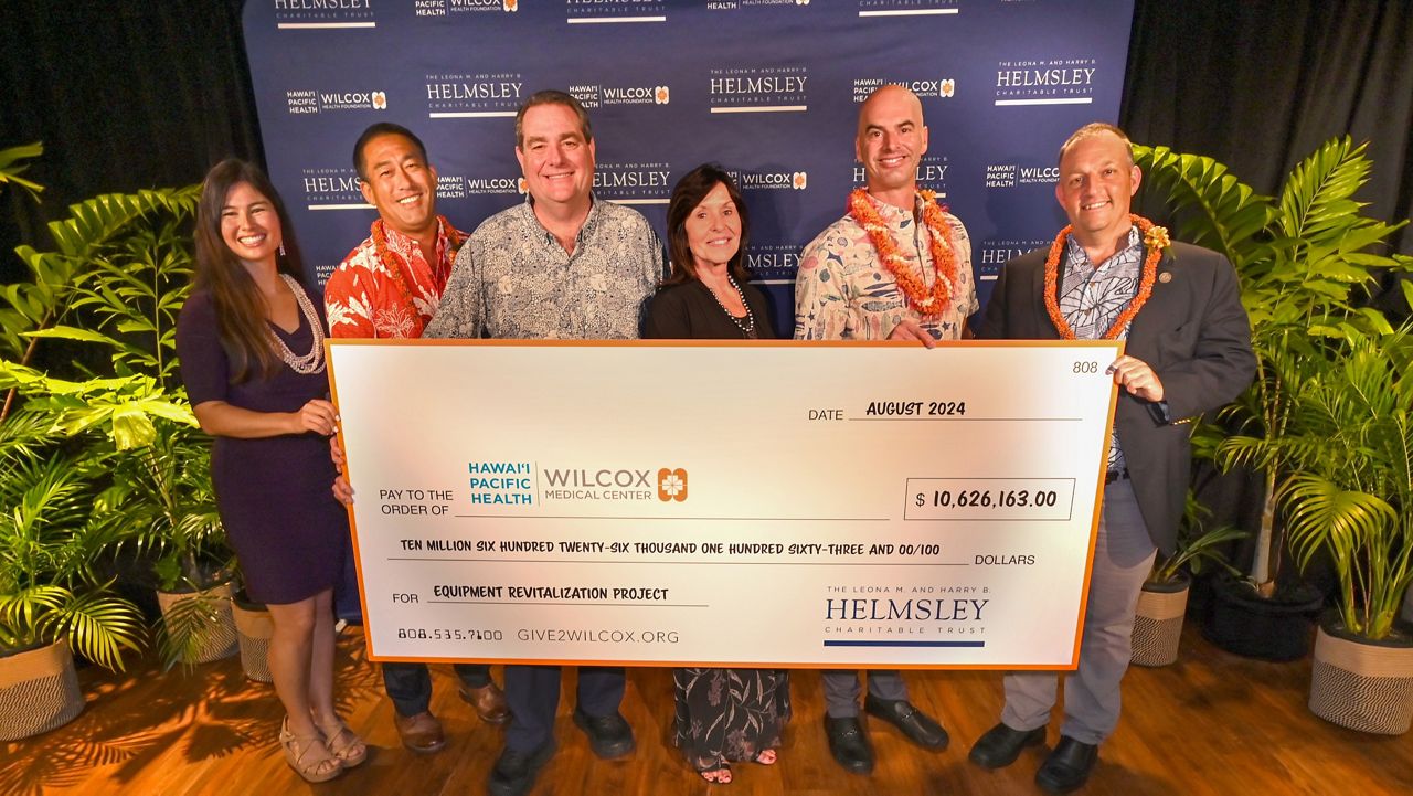 From left: Noelle Lau, Wilcox Health Foundation development officer; Derek Kawakami, Kaua‘i County mayor; Ray Vara, Hawai‘i Pacific Health president & CEO; Jen Chahanovich, Wilcox Medical Center president & CEO, and CEO of Kaua‘i Medical Clinic; Walter Panzirer, Leona M. and Harry B. Helmsley Charitable Trust trustee; Hawai‘i Gov. Josh Green. (Courtesy Wilcox Medical Center)