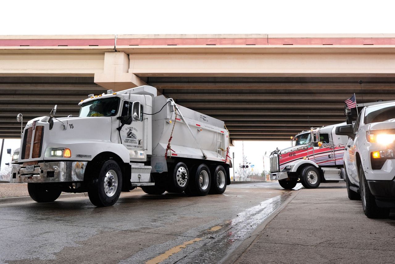 Texas and Oklahoma brace for snow and ice as winter storm barrels ...