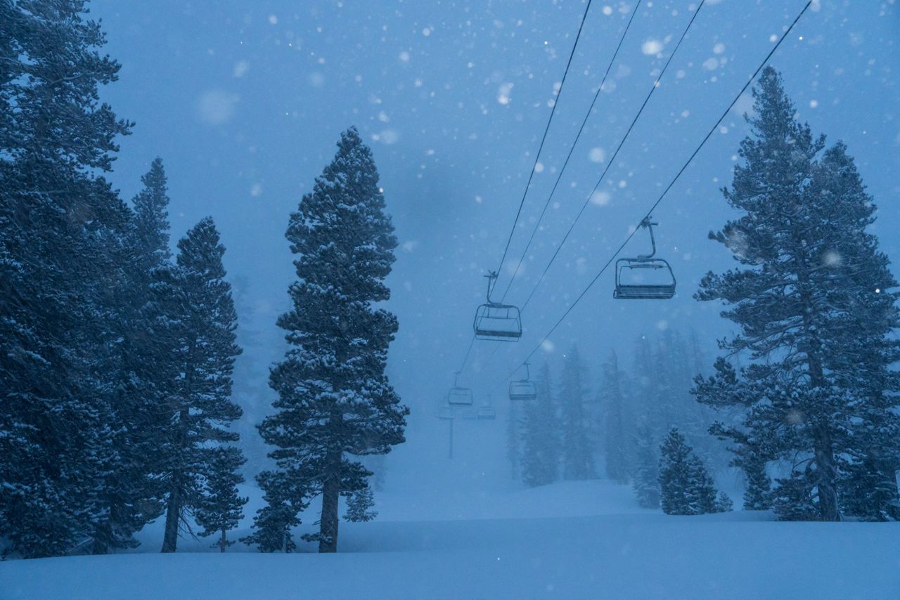 California faces more blizzards, floods in multistate storm