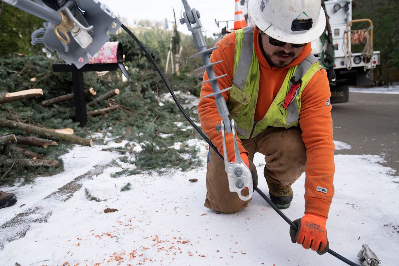 The Pacific Northwest braces for a new round of ice and freezing rain ...