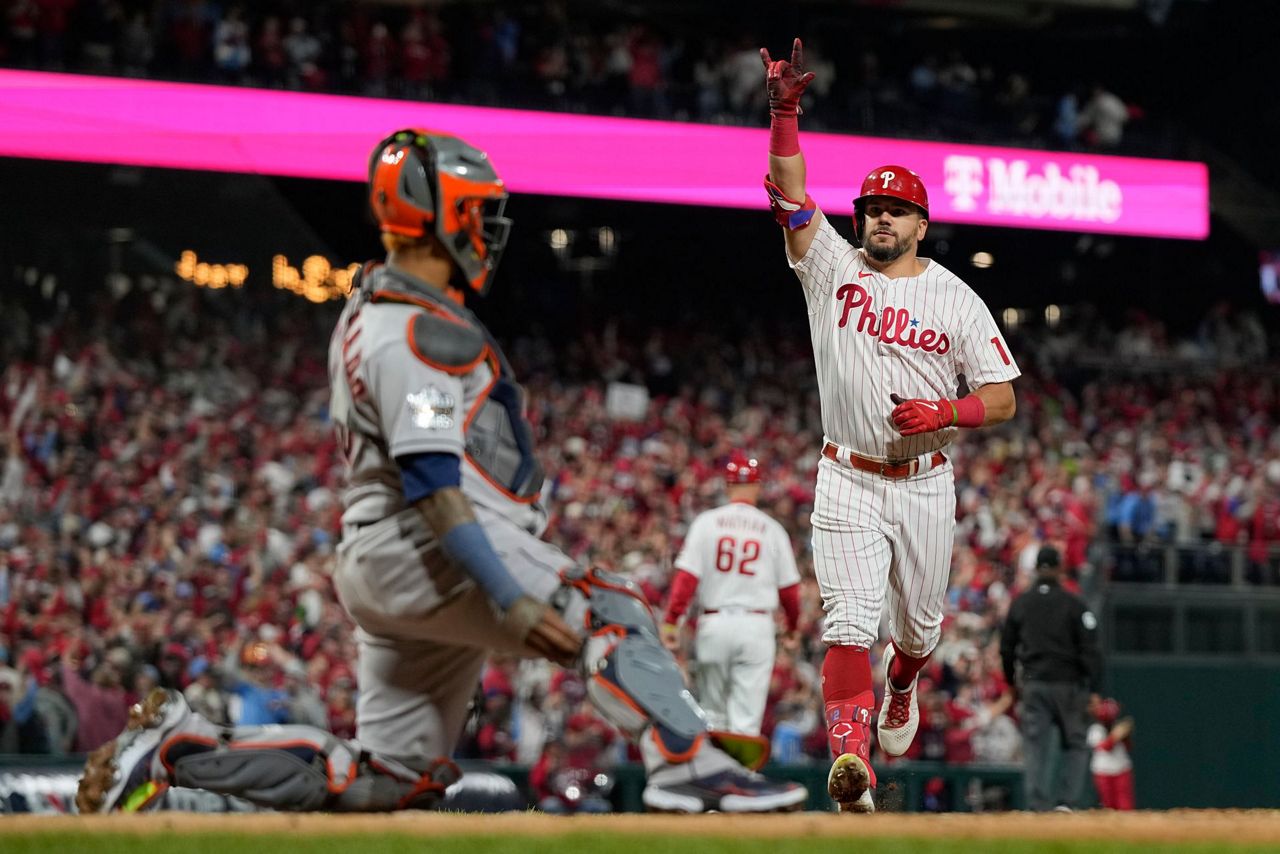 Phillies' Bohm hits 1,000th home run in World Series history