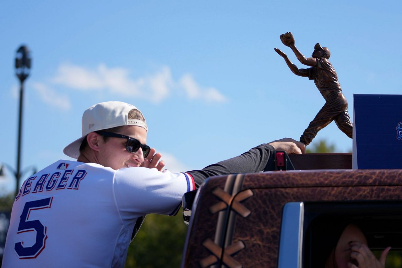 Texas Rangers and their fans celebrate World Series title with parade ...