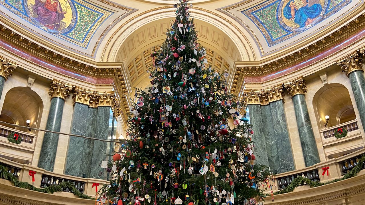 Wisconsin State Christmas Tree 2022 Gov. Evers To Host Capitol Holiday Tree Lighting