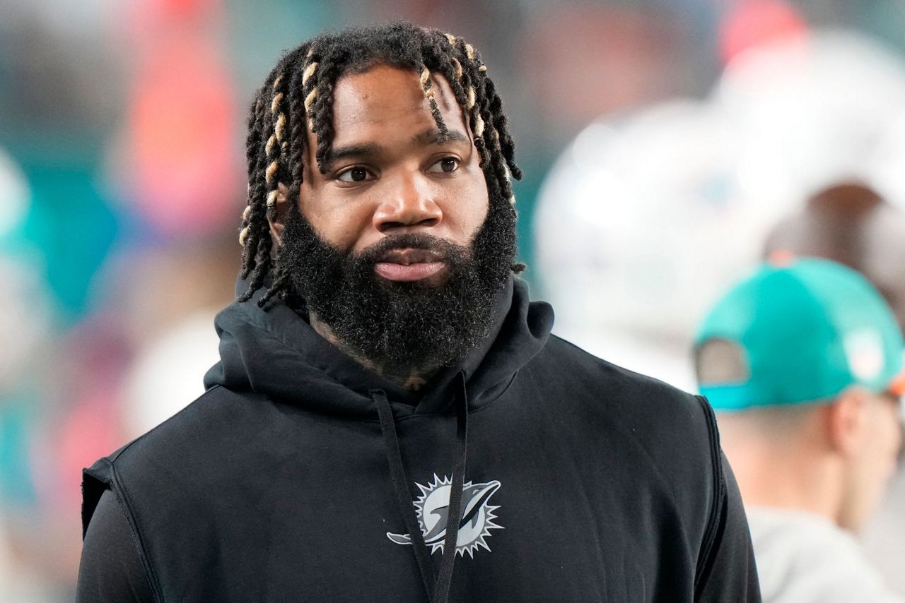 Ex-Dolphin Xavien Howard is accused of sending a teen an explicit photo  over abortion quarrel