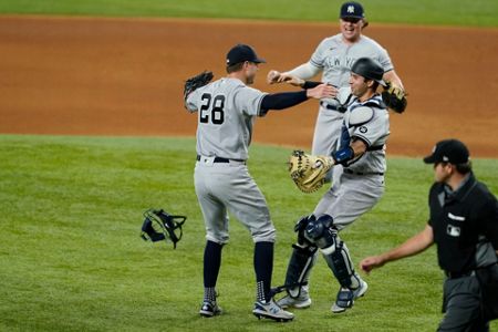 No-hitter for 2nd straight day: Corey Kluber pitches Yankees' gem - Los  Angeles Times