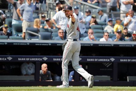 Yankees sweep Fenway Park doubleheader for first time since 2006