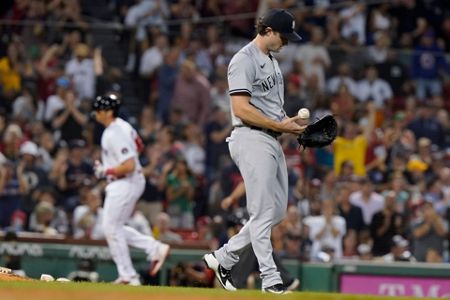 Judge homers twice to reach 57, Yanks beat Sox 7-6 in 10 - What's