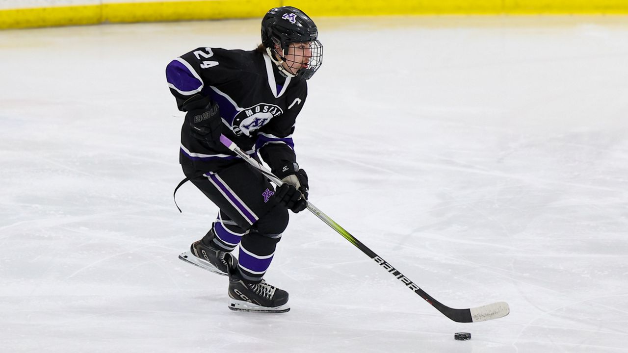 Yirkovsky playing hockey