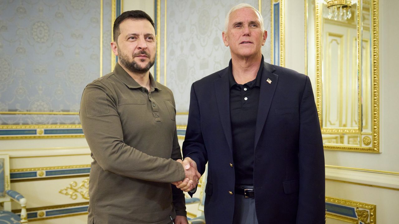 In this photo provided by the Ukrainian Presidential Press Office, Ukrainian President Volodymyr Zelenskyy, left, and former US Vice President Mike Pence pose for photo during their meeting in Kyiv, Ukraine, Thursday, June 29, 2023. (Ukrainian Presidential Press Office via AP)