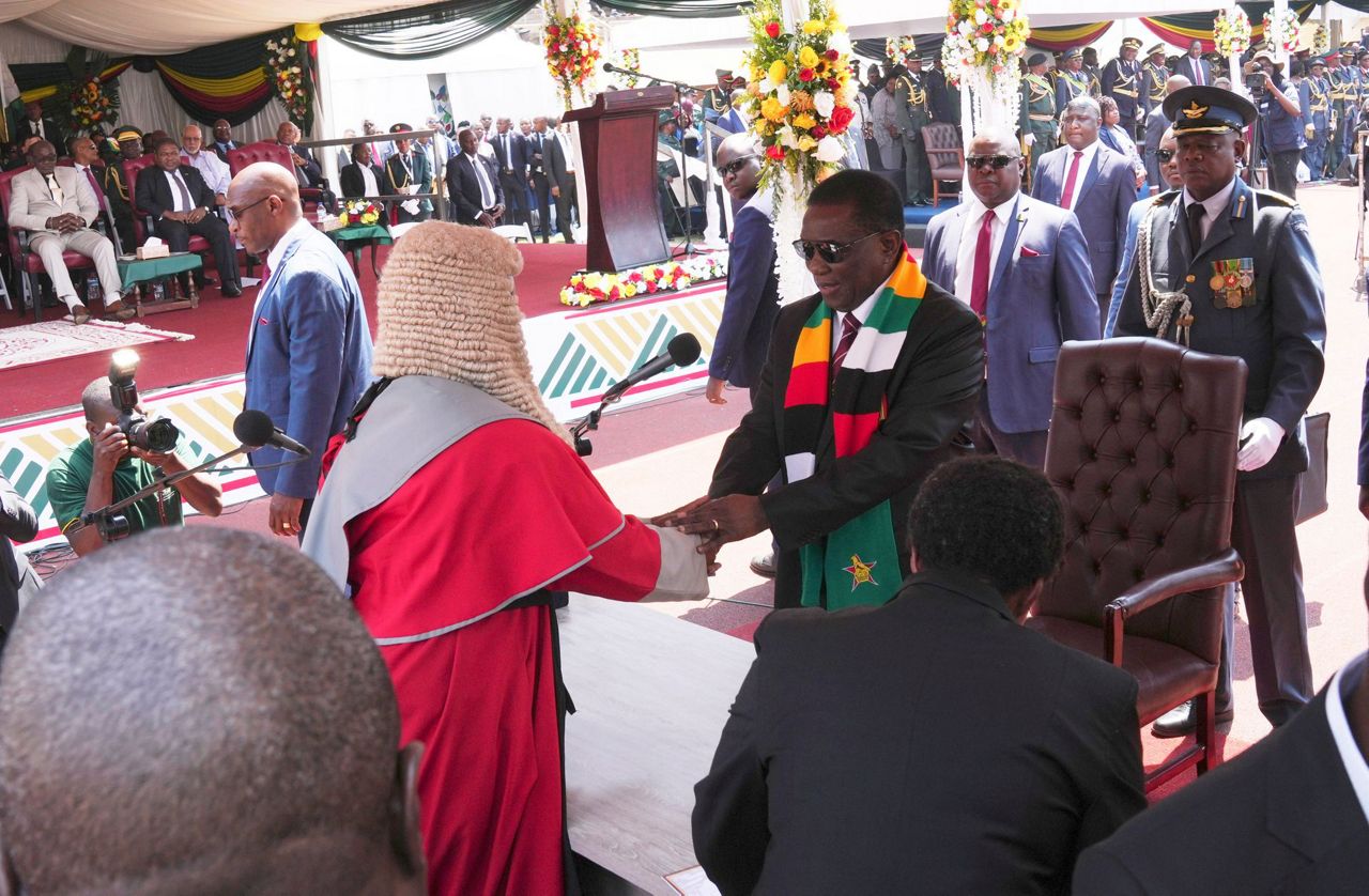 Zimbabwean president at his inauguration says the disputed election ...