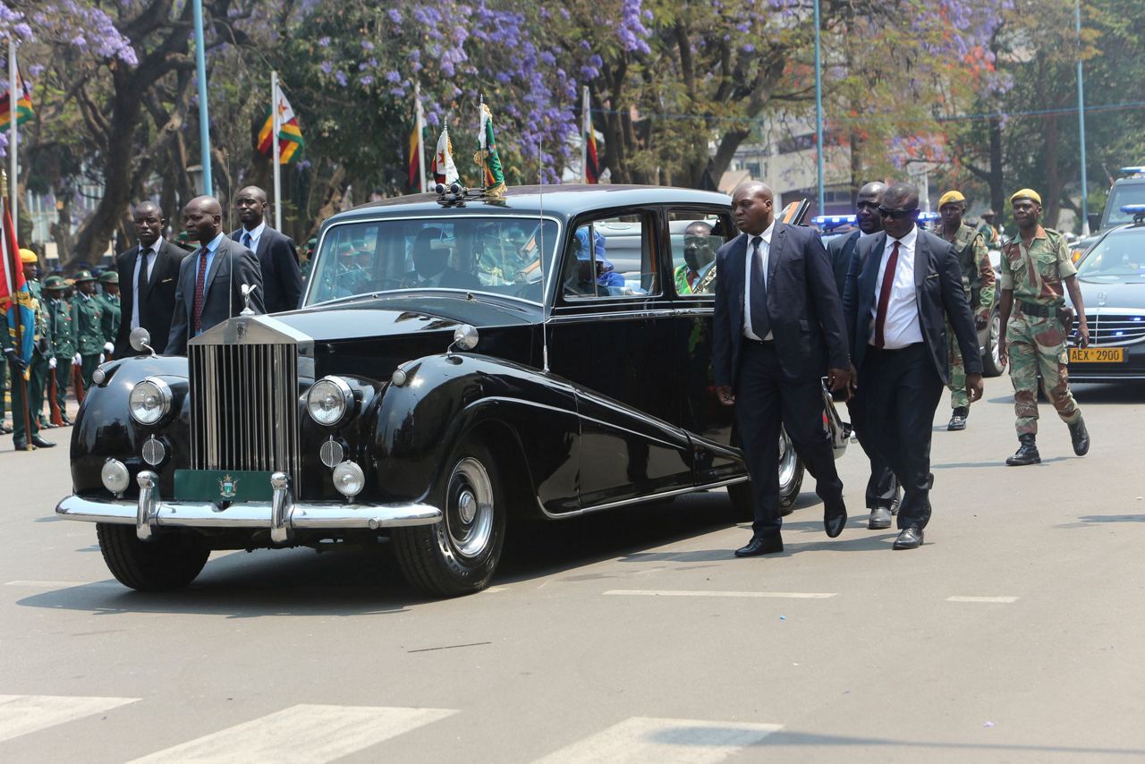 Zimbabwe opposition lawmakers walk out of president's speech