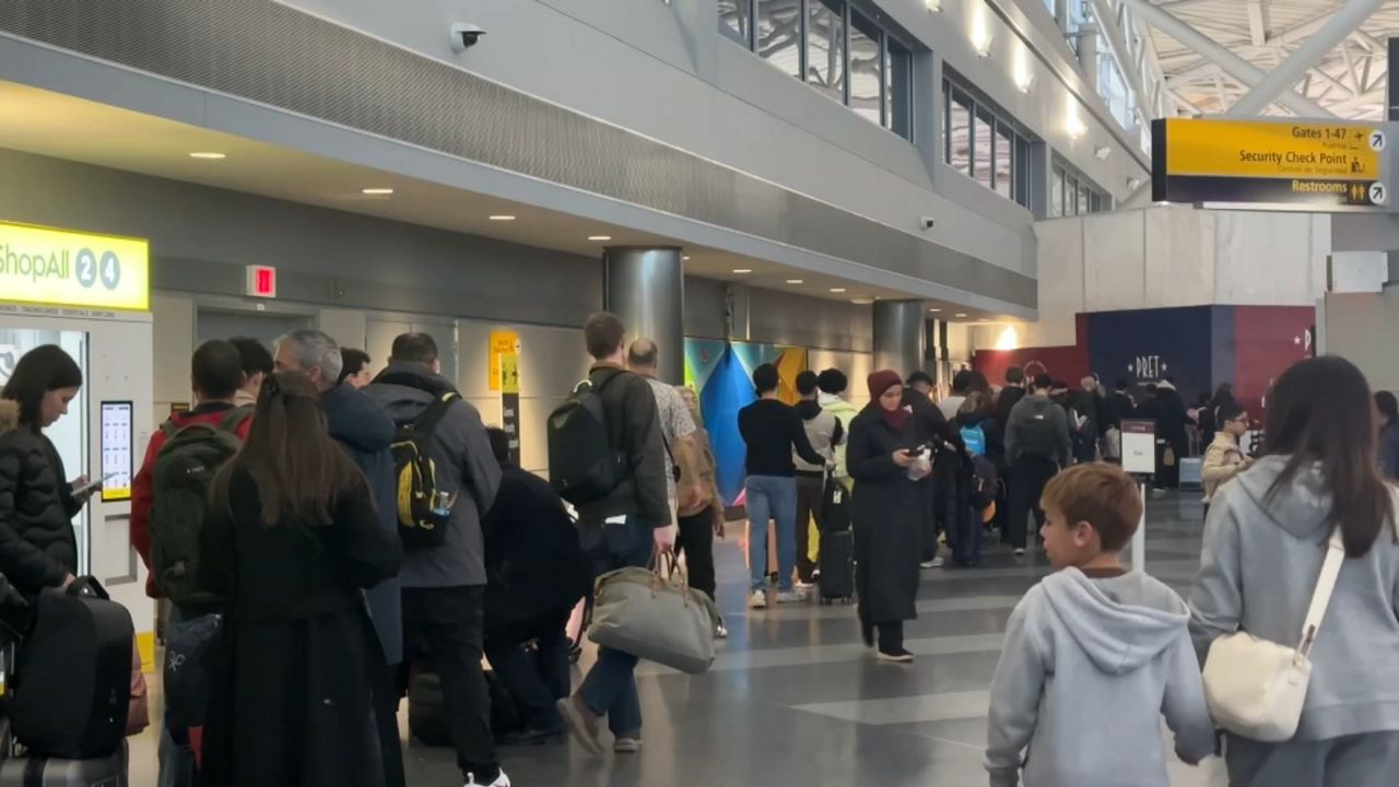 Travelers continue to face hour-long waits at JFK amid TSA staffing shortages