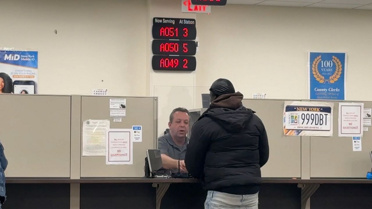 New federal CDL rule makes it harder for some immigrants to work