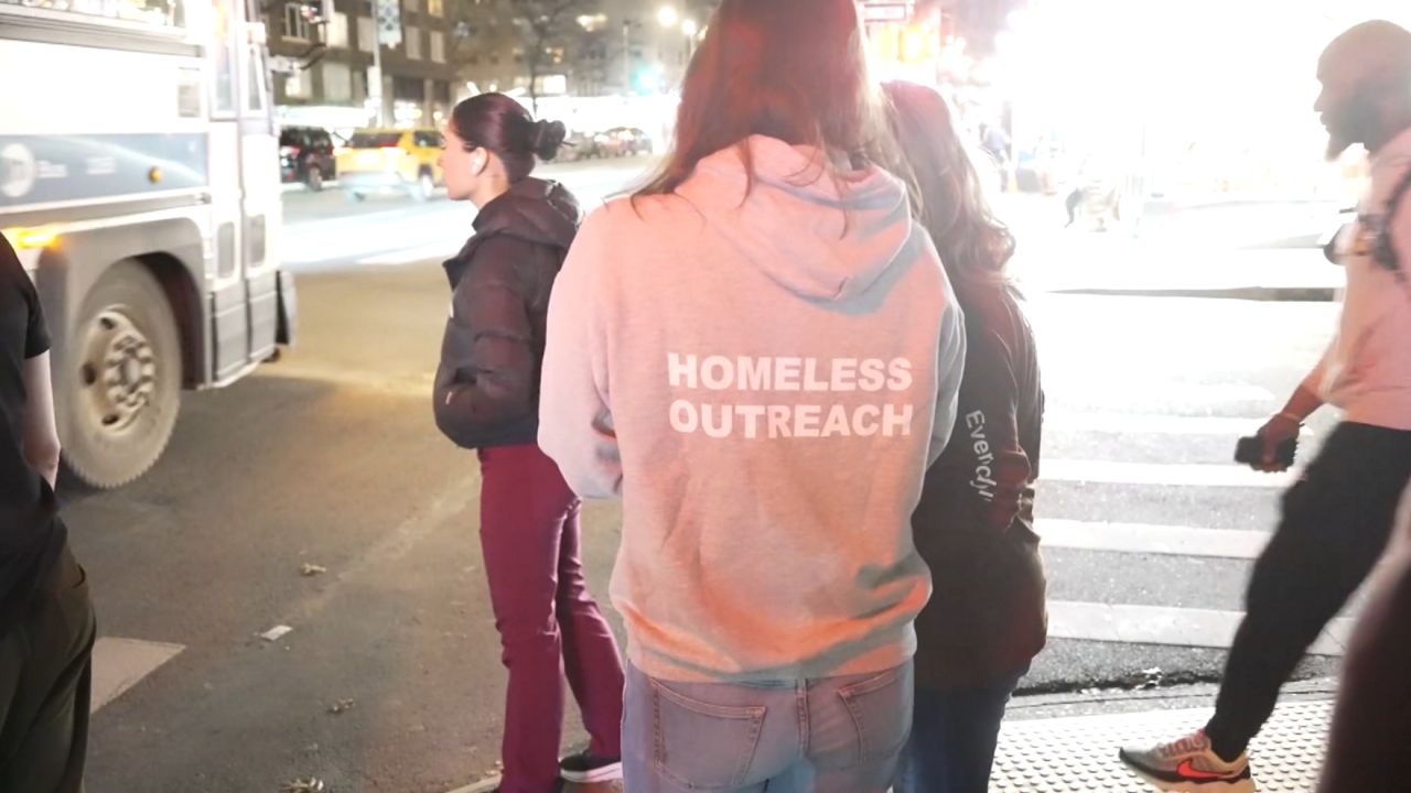 Volunteers canvass New York City for annual 'HOPE' count of homeless population