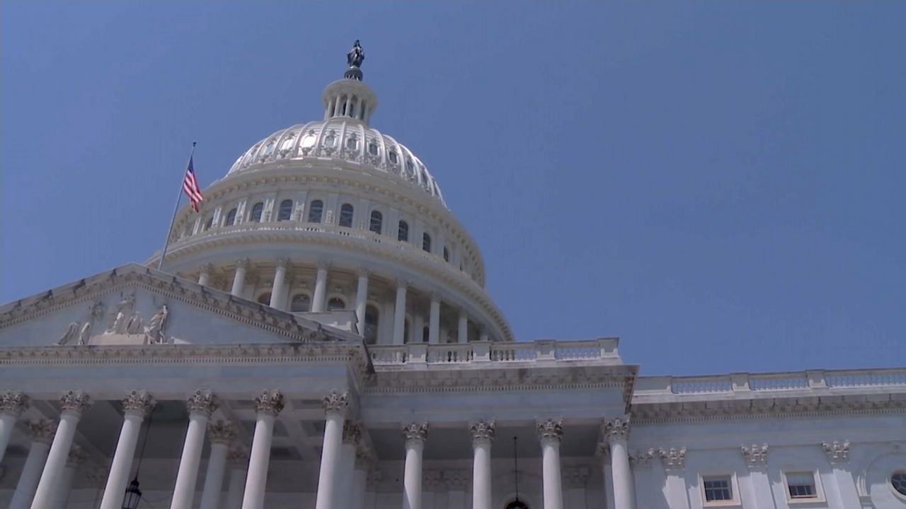 Conservative justices appear poised to strike down Trump's attempt to end birthright citizenship