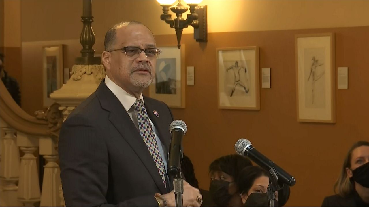 Schools Chancellor David Banks speaks at a press conference in March 2022. (NY1/Jillian Jorgensen)