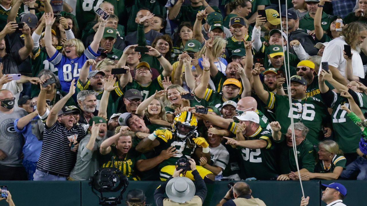 Lambeau Field offers standing-room-only tickets for remainder of