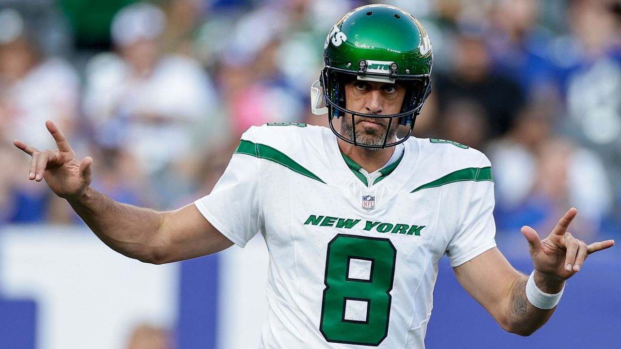 Aaron Rodgers and Jets beat Giants 32-24