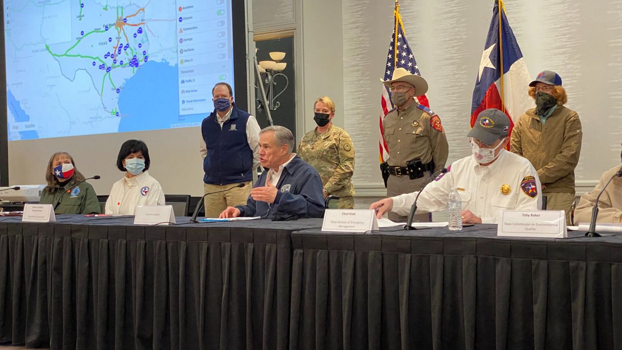 Gov. Abbott Criticized for Blaming Outages on Green Energy - Vimarsana News