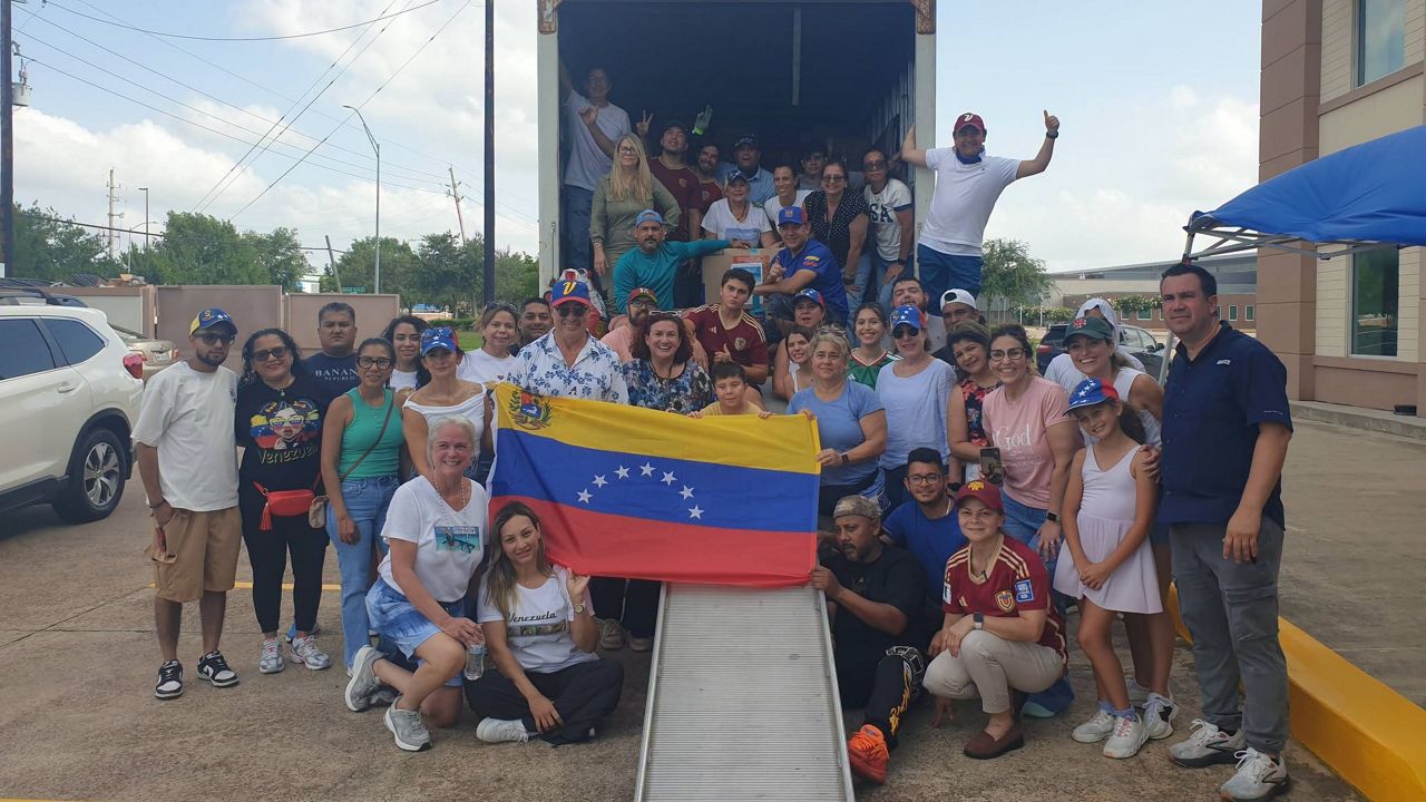 Venezuelans in Texas volunteer to aid homeland after deadly earthquakes