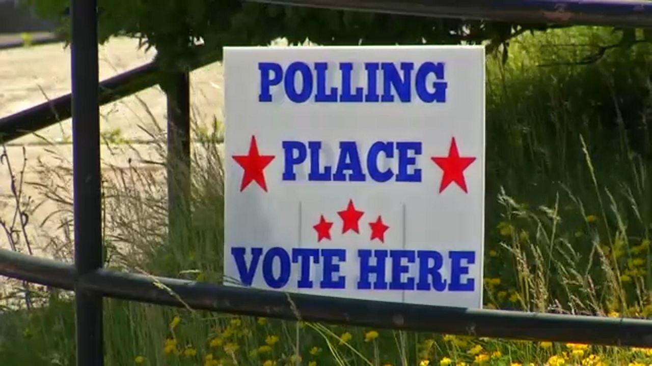 1,800+ ballots cast Monday for early voting in Monroe County