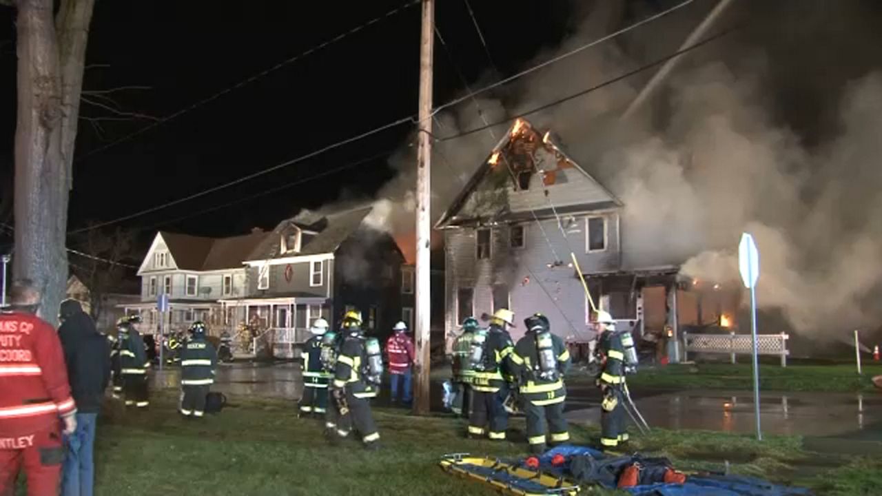 Multiple Homes Damaged by Fire in Albion