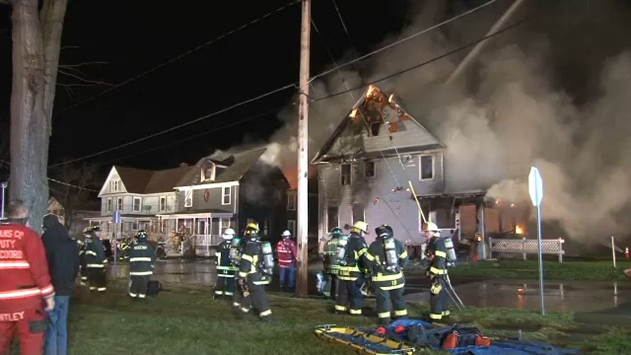 Multiple Homes Damaged By Fire In Albion