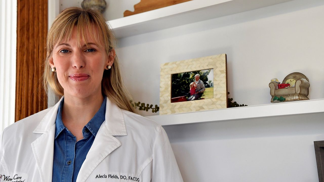 Some docs stay, others leave states with tight abortion laws