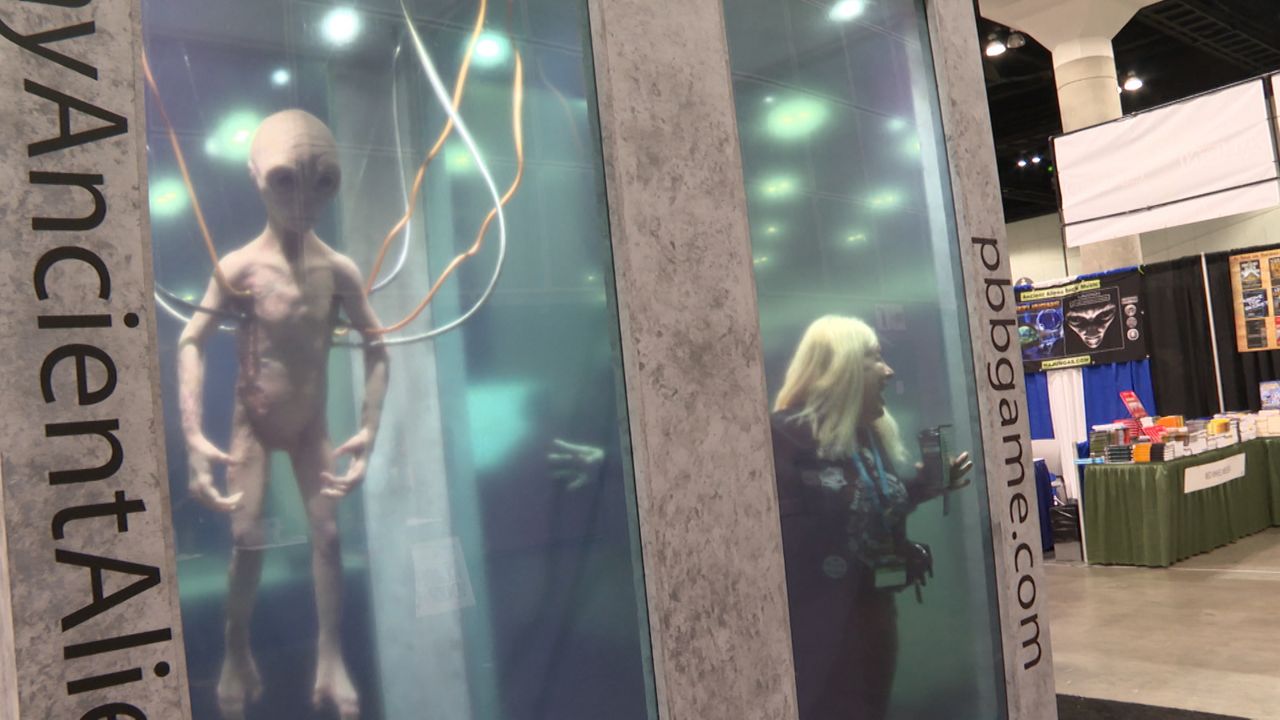 Ancient Alien Theories Brought to LA Convention Center