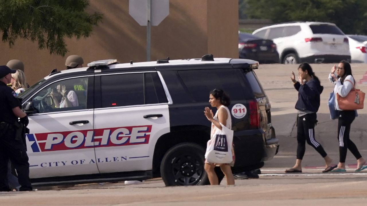 Dallas-area mall shooting: 9 dead including suspect, 3 in critical