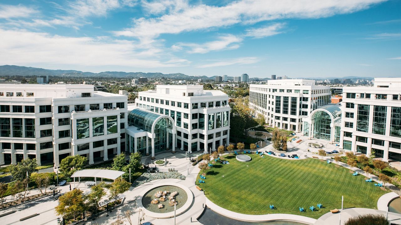 Amazon has signed a lease for a 200,000-square-foot space with J.P. Morgan Asset Management at the Water Garden, managed by CBRE. The new site will begin welcoming employees in mid-2023. (CBRE)