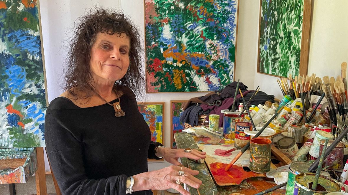 Local artist finds freedom, love in process of next painting