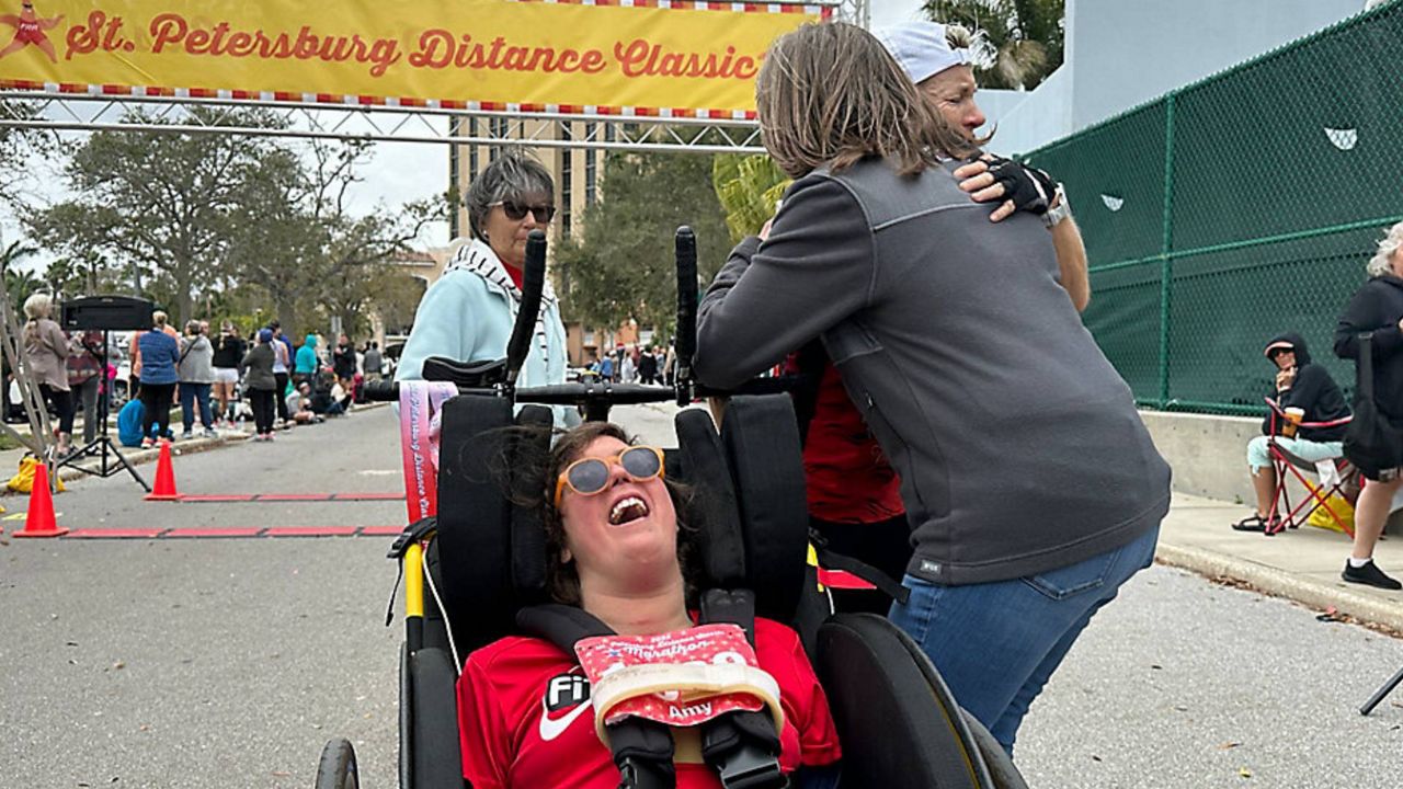 Le duo en fauteuil roulant se qualifie pour le marathon de Boston à St. Pete