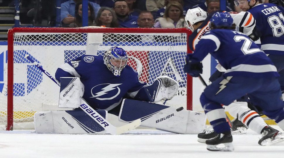 tampa bay lightning goalie jersey