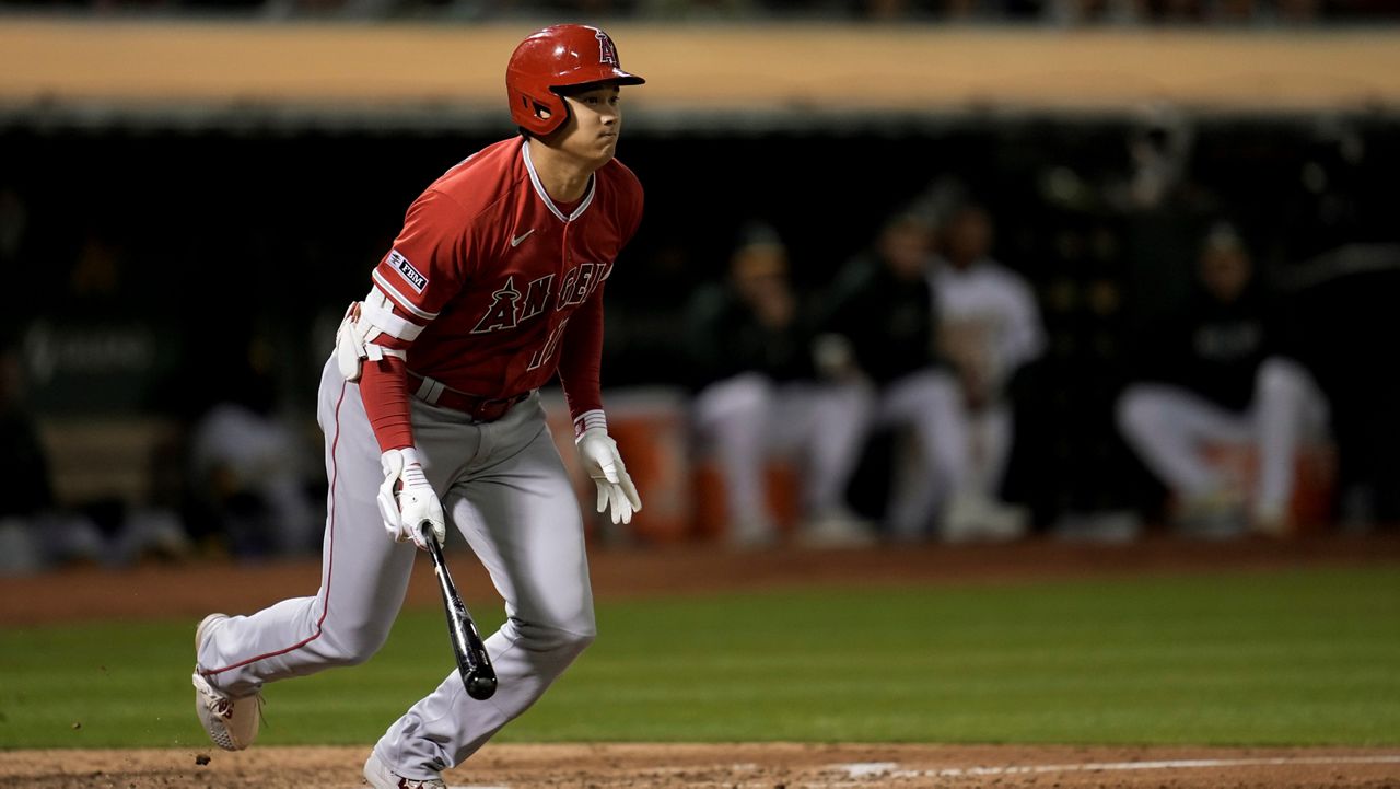 Mickey Moniak, Angels win series opener over A's, Sports