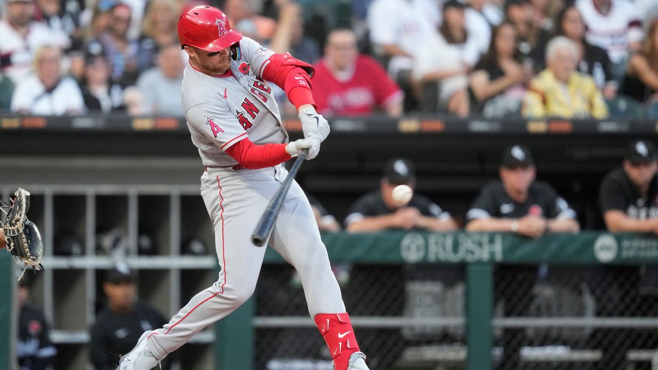 Angels spoil Hendriks' return with 6-4 win over White Sox