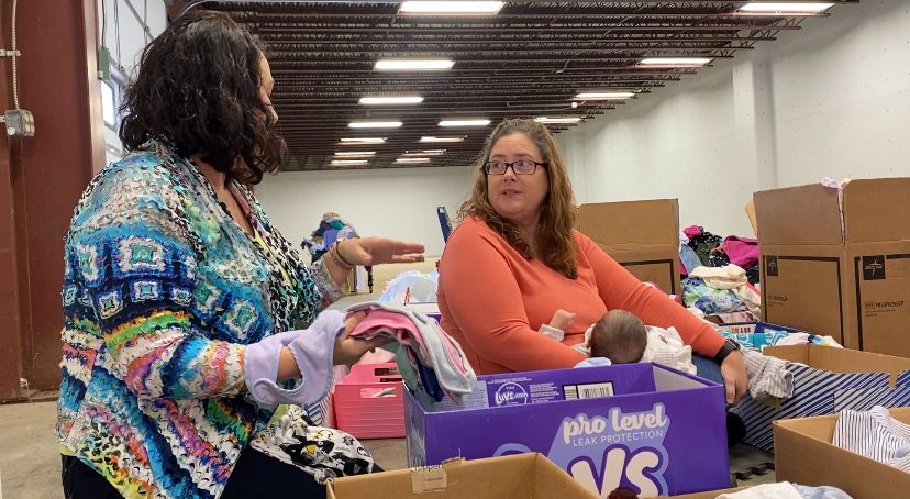 Louisville-area woman blesses Stark with purses filled with toiletries