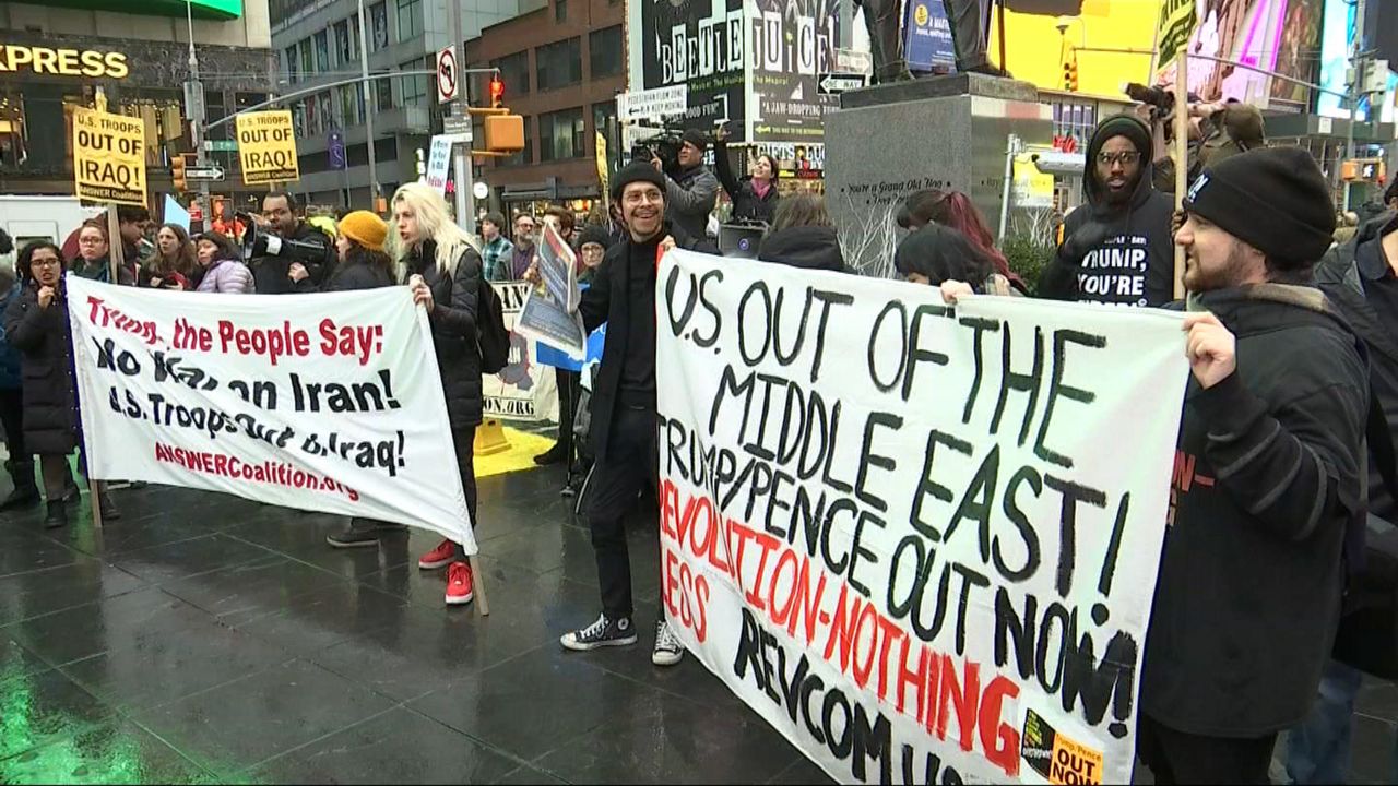 Hundreds March in AntiWar Rally in Times Square