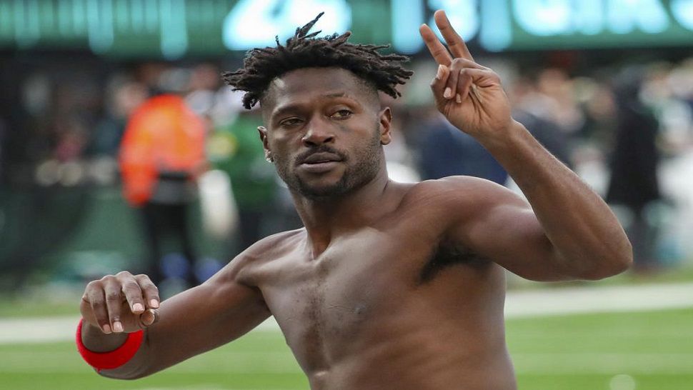 Antonio Brown left last Sunday's game at the NY Jets, and it was announced after the game he was no longer with the team. (AP File image)