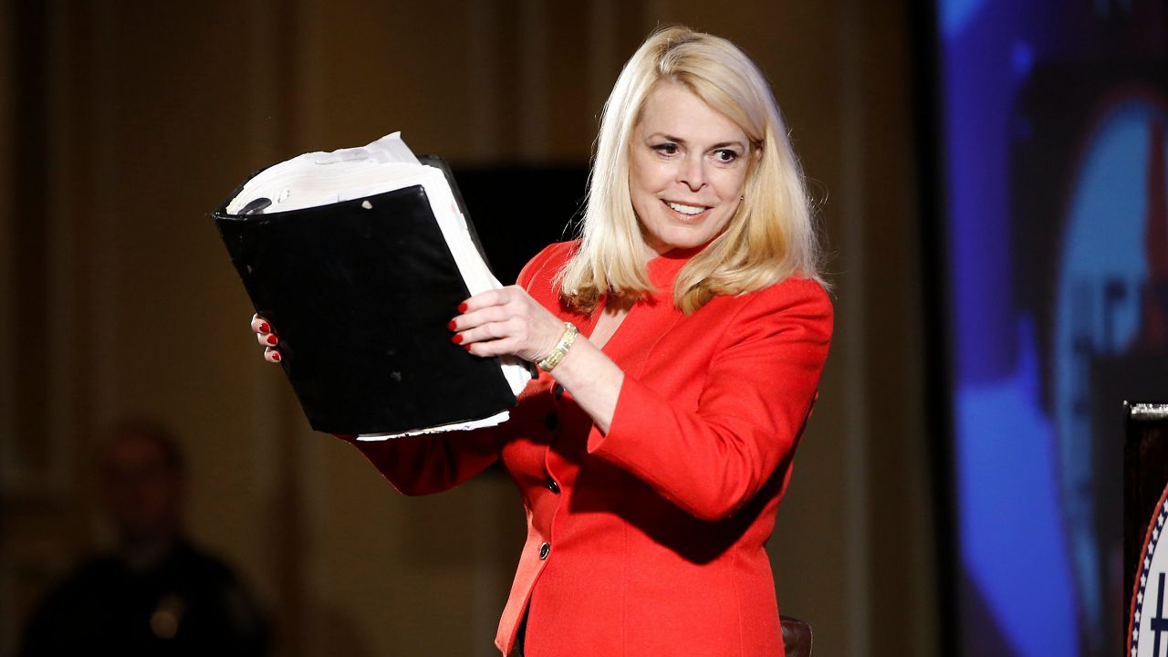 Former New York lieutenant governor announces run for governor of Connecticut