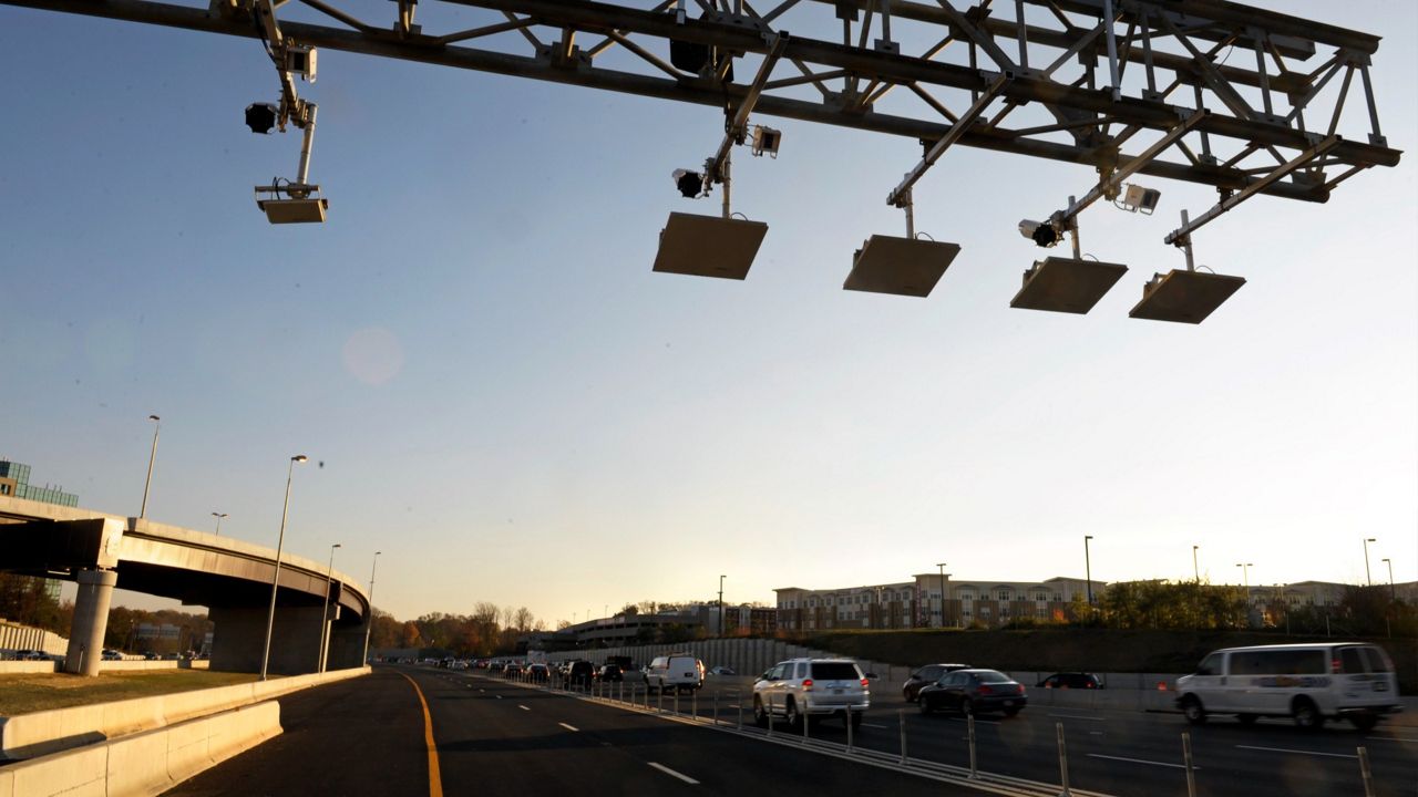 NY lawmakers want to hit brakes on a Thruway toll hike