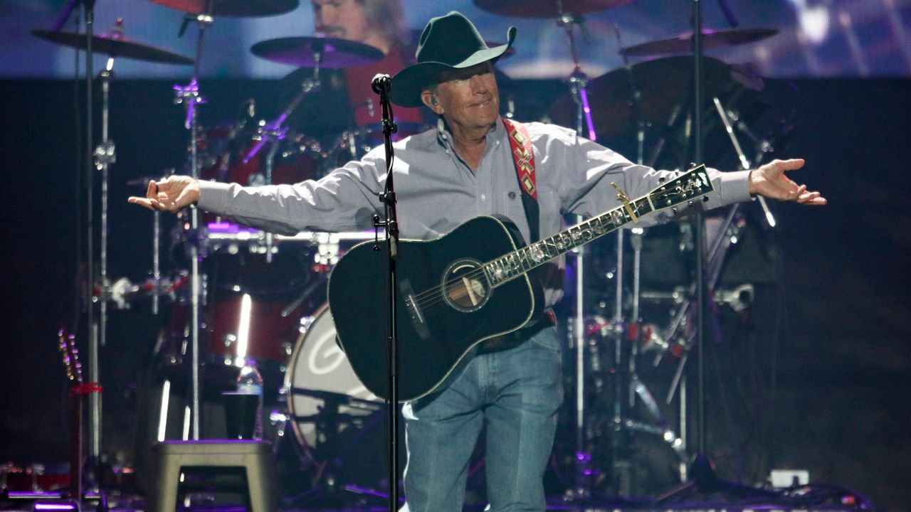 George Strait, others to play at in Milwaukee in June