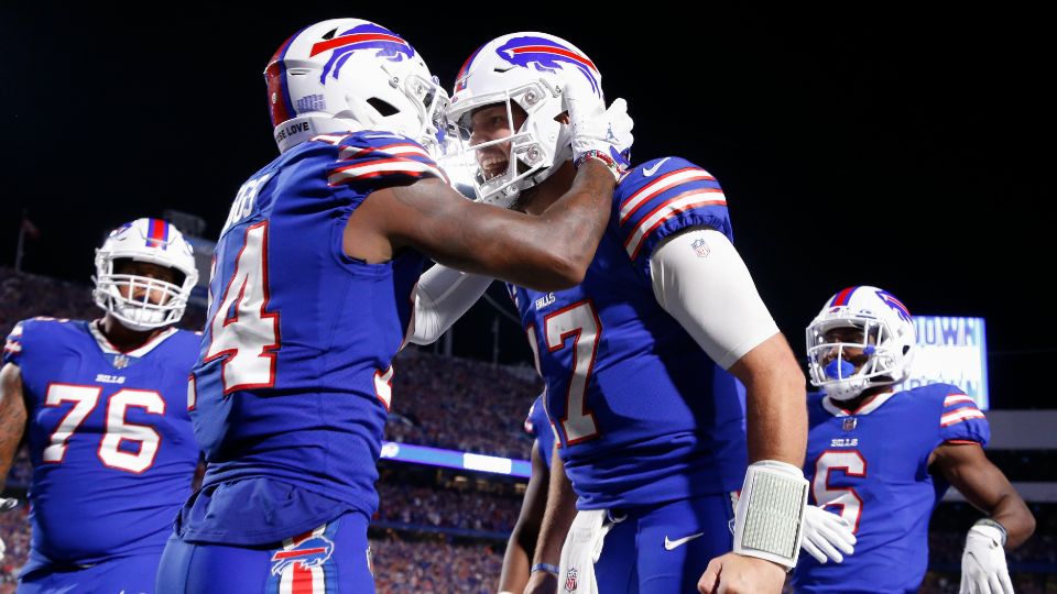 Bills Dominate Titans 41-7 on Monday Night Football