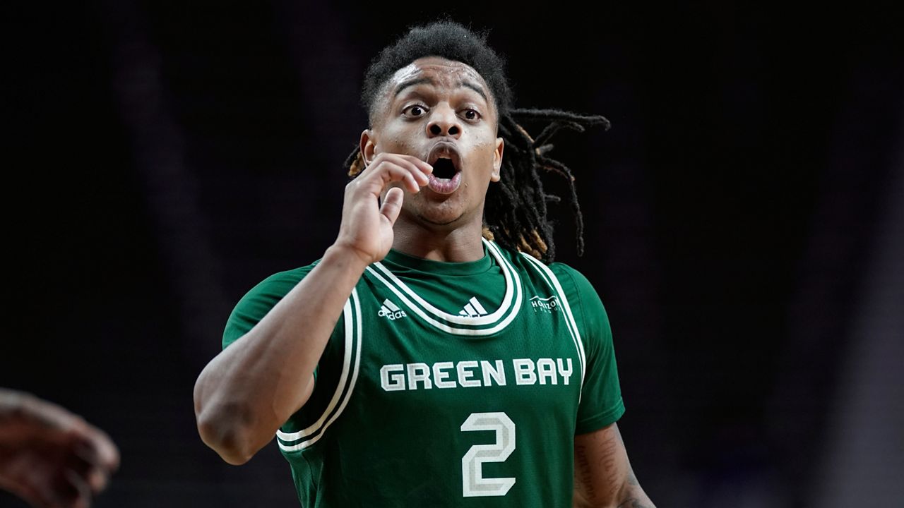 Guard Kamari McGee transferring from Green Bay to Wisconsin